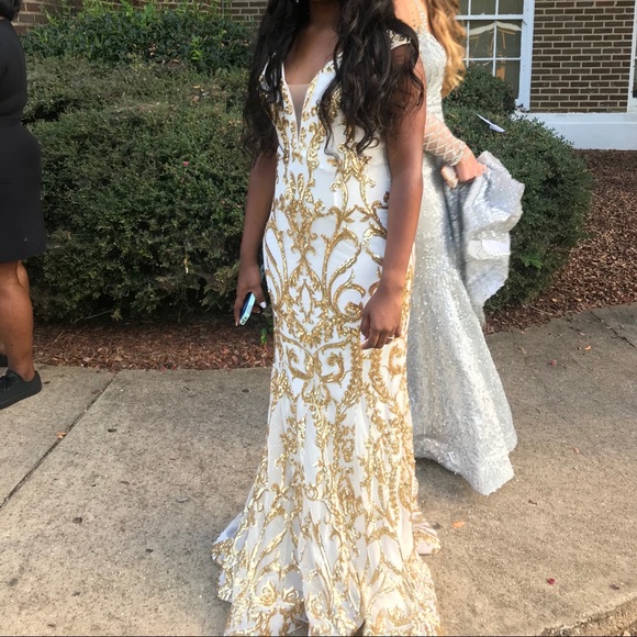 Homecoming dress - Picture 2 of 4